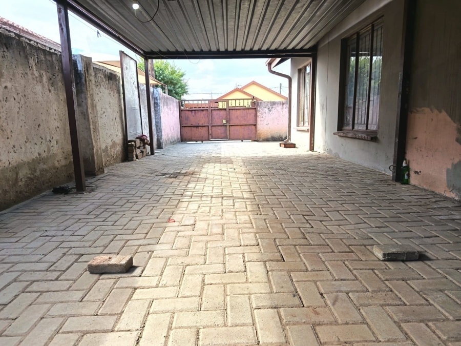 3 Bedroom Property for Sale in Boitekong North West